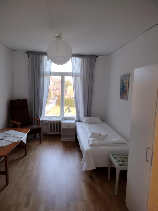 Hunnebergs Gard Hostel & Camping Vargon Bagian luar foto