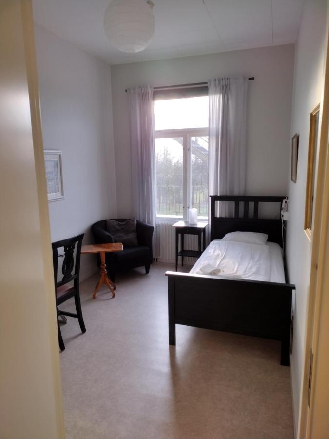 Hunnebergs Gard Hostel & Camping Vargon Bagian luar foto